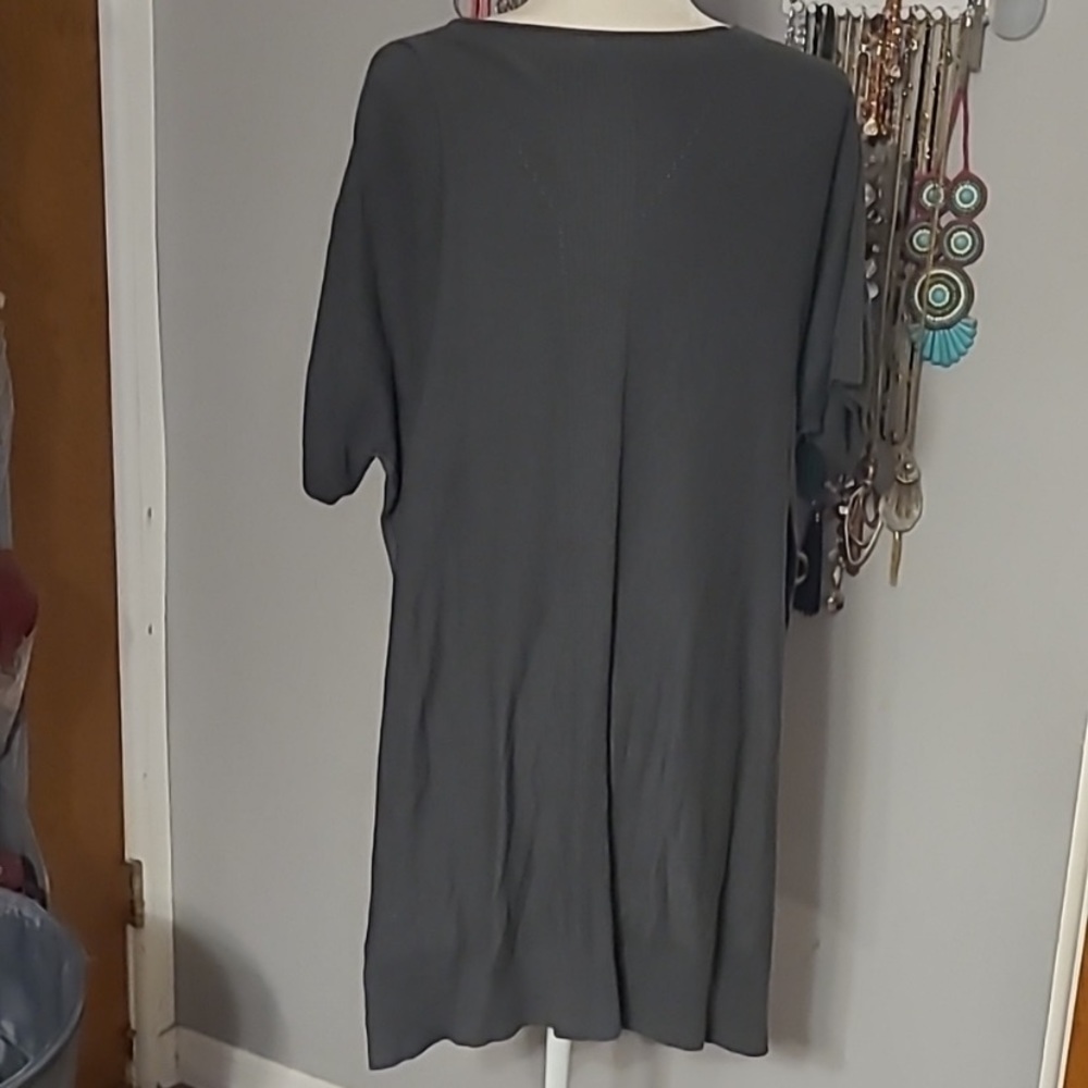Lululemon Top - Picture 2 of 4